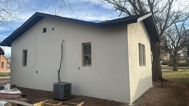 310 W 3rd Street, Clarendon, TX 79068