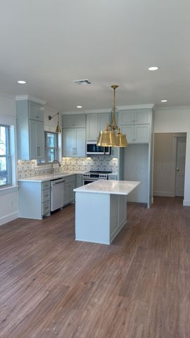 310 W 3rd Street, Clarendon, TX 79068