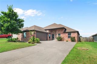 904 SW Caprington Street, Bentonville, AR 72712