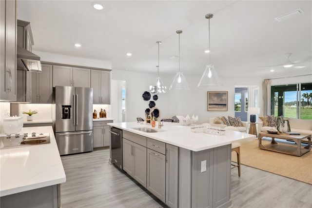 17558 VALLEYWOOD PARKWAY, Land O Lakes, FL 34638