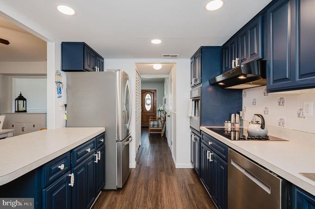696 SHORE DR, Joppa, MD 21085