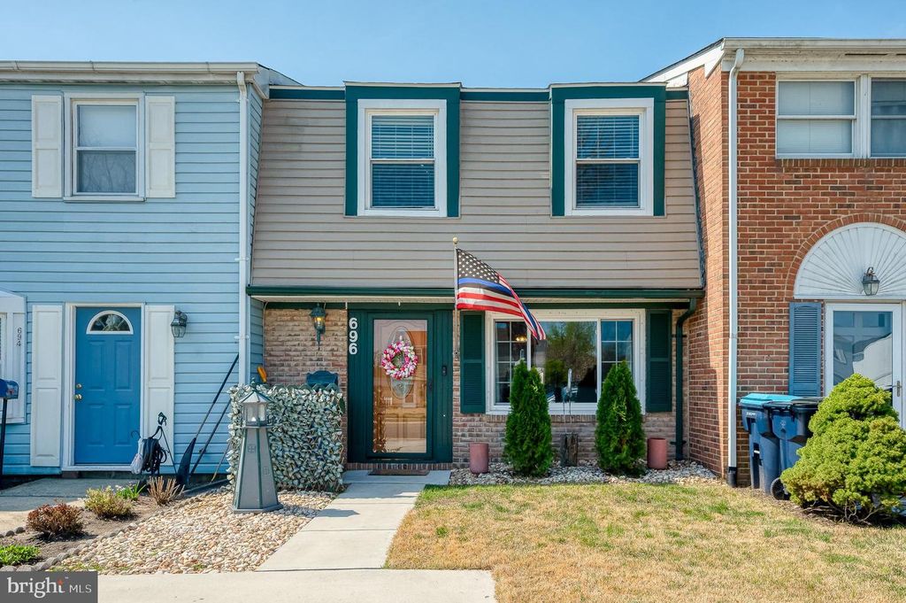 Image 1 of property listing at 696 SHORE DR, Joppa, MD 21085