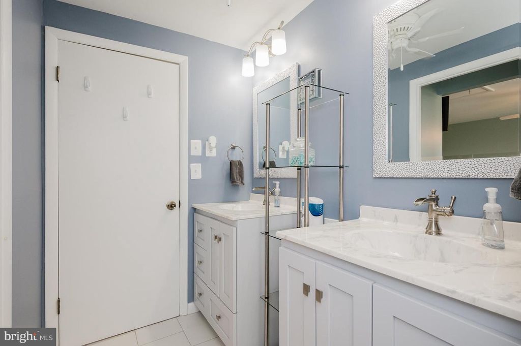 Image 31 of property listing at 696 SHORE DR, Joppa, MD 21085