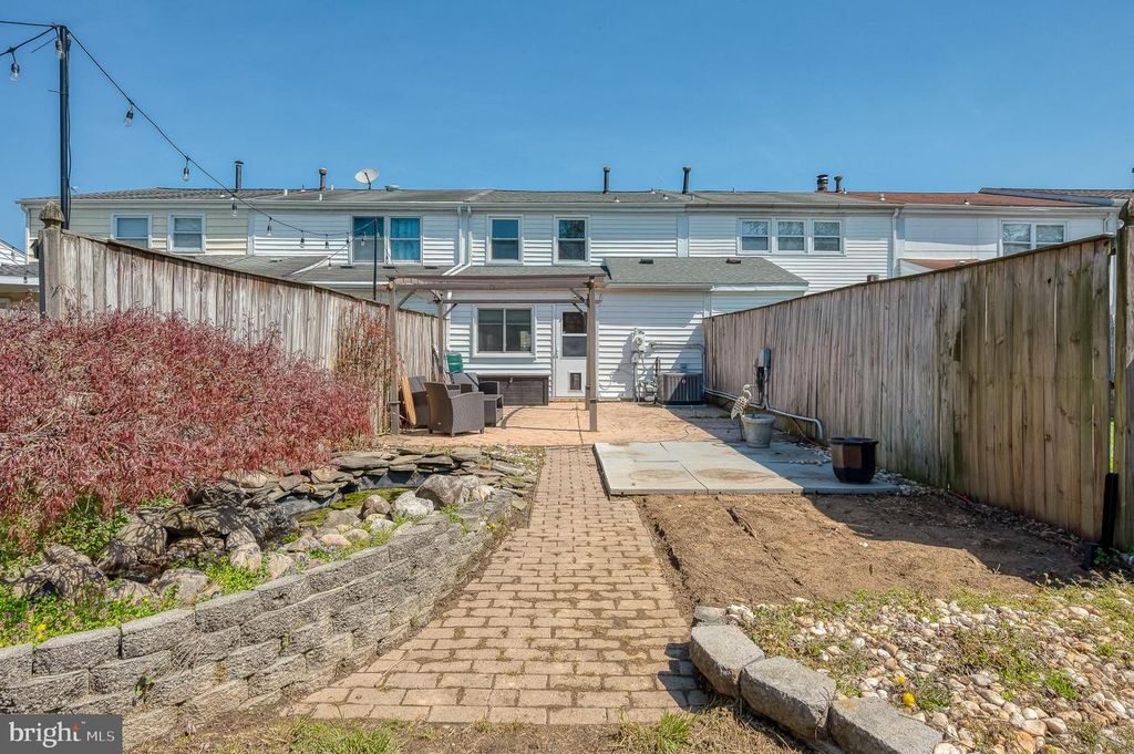 Image 41 of property listing at 696 SHORE DR, Joppa, MD 21085