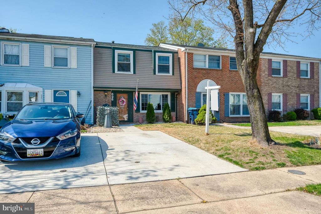 Image 44 of property listing at 696 SHORE DR, Joppa, MD 21085