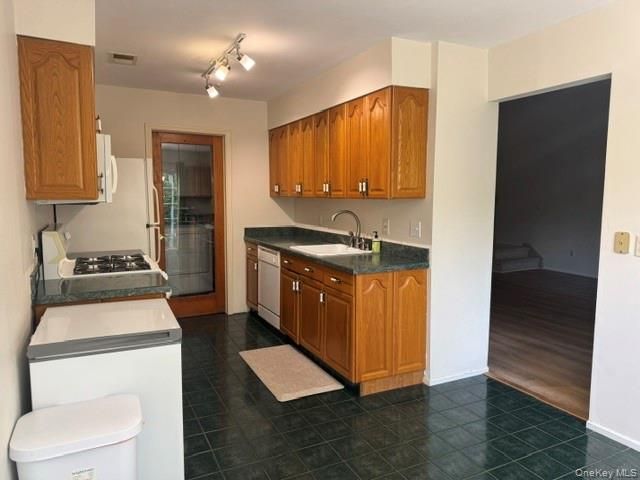34 Candlestick Court, Warwick, NY 10990