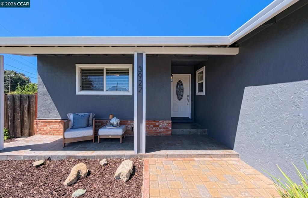 Image 2 of property listing at 3922 Fordham Way, Livermore, CA 94550