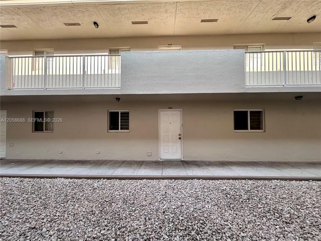 2925 W 80th Street 109, Hialeah, FL 33018