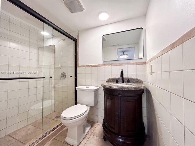 2925 W 80th Street 109, Hialeah, FL 33018