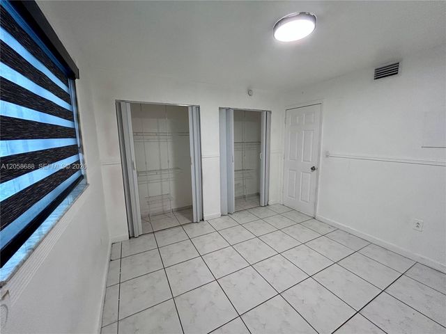 2925 W 80th Street 109, Hialeah, FL 33018