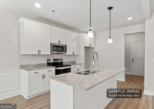 318 Stonington Drive, Mount Airy, GA 30563