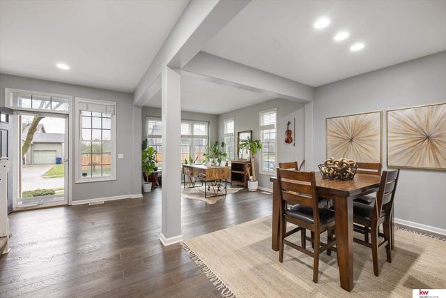 9407 S 27th Street, Bellevue, NE 68147