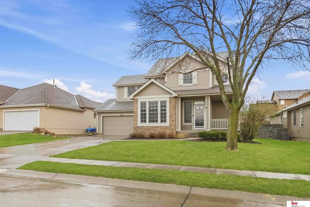 9407 S 27th Street, Bellevue, NE 68147