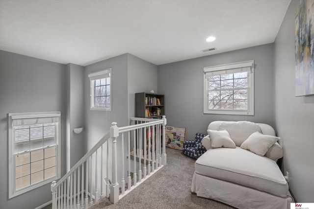 9407 S 27th Street, Bellevue, NE 68147