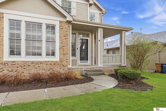 9407 S 27th Street, Bellevue, NE 68147