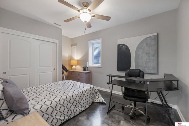 9407 S 27th Street, Bellevue, NE 68147