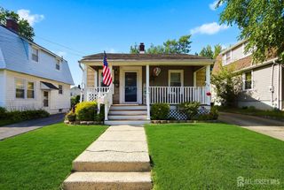 33 Pershing Avenue, Milltown, NJ 08850