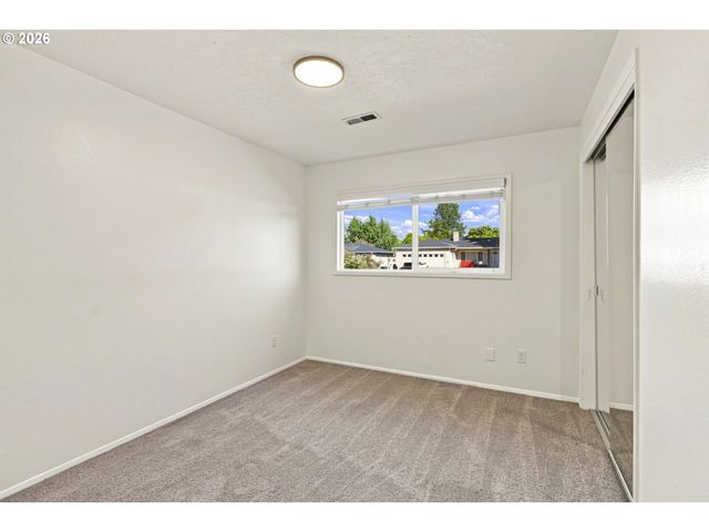 19878 Sw JOANN Ct, Beaverton, OR 97003