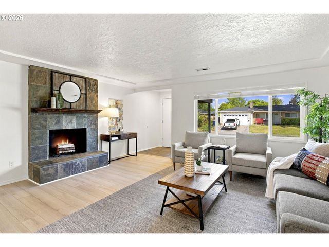 19878 Sw JOANN Ct, Beaverton, OR 97003
