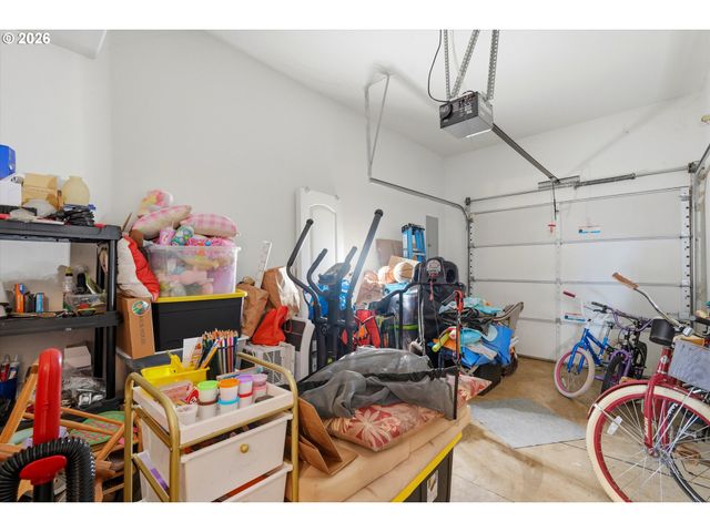 2386 Se 171ST Ave, Portland, OR 97233