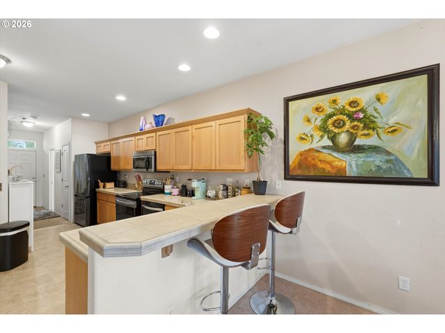 2386 Se 171ST Ave, Portland, OR 97233