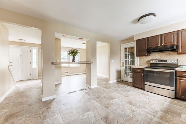 35 Grecian Parkway, Greece, NY 14626