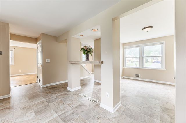 35 Grecian Parkway, Greece, NY 14626