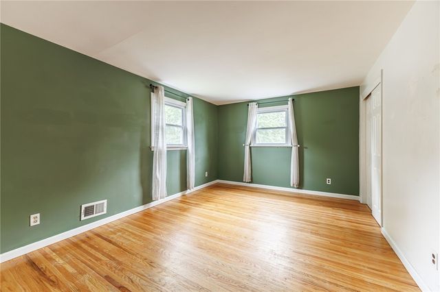 35 Grecian Parkway, Greece, NY 14626