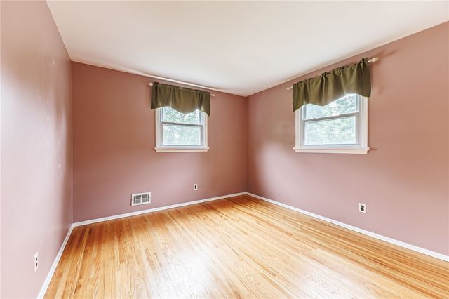 35 Grecian Parkway, Greece, NY 14626