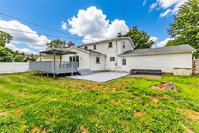 35 Grecian Parkway, Greece, NY 14626