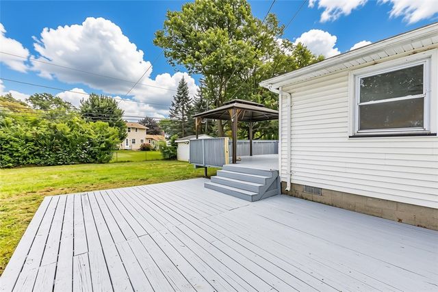 35 Grecian Parkway, Greece, NY 14626