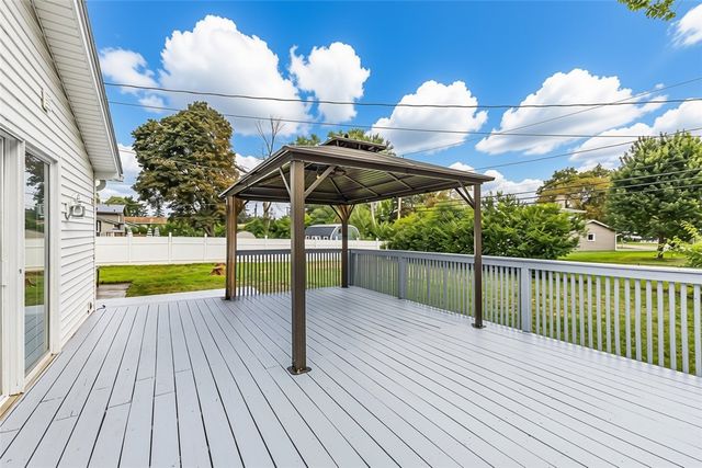 35 Grecian Parkway, Greece, NY 14626