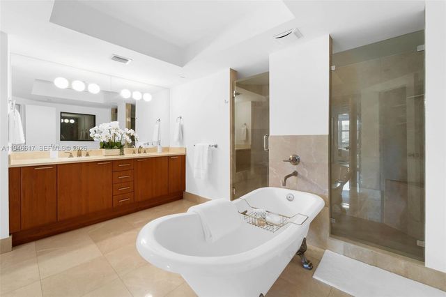 3301 NE 183rd St 508, Aventura, FL 33160