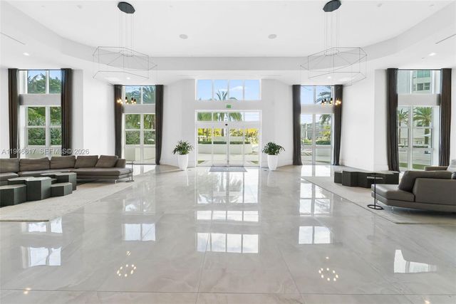 3301 NE 183rd St 508, Aventura, FL 33160