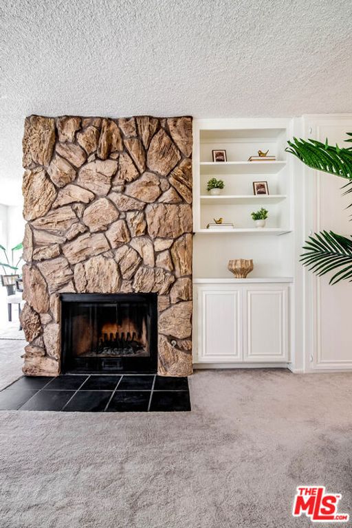 Image 6 of property listing at 2249 20th Street 3, Santa Monica, CA 90405