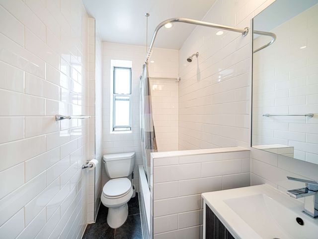 4222 Ketcham St Apt 9D, New York City, NY 11373