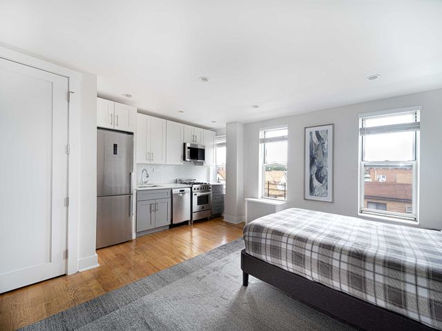 4222 Ketcham St Apt 9D, New York City, NY 11373