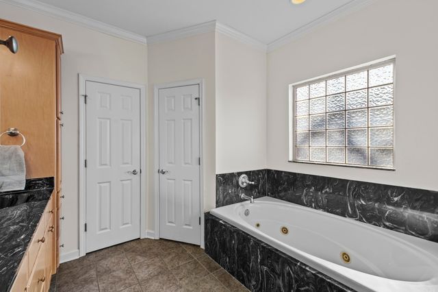 2211 Westport Loop, Little Rock, AR 72212