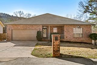 2211 Westport Loop, Little Rock, AR 72212