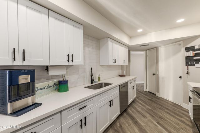 10634 W HUTTON Drive, Sun City, AZ 85351