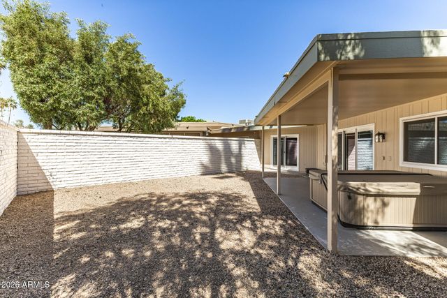 10634 W HUTTON Drive, Sun City, AZ 85351