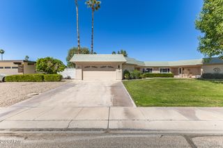 10634 W HUTTON Drive, Sun City, AZ 85351