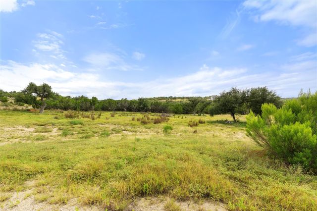 147 E Flying Owl DR, Johnson City, TX 78636