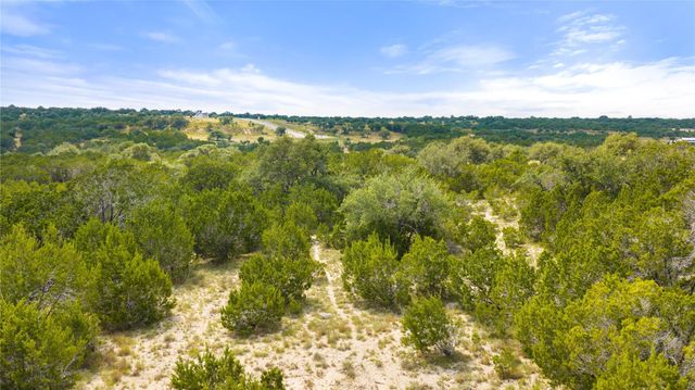 147 E Flying Owl DR, Johnson City, TX 78636