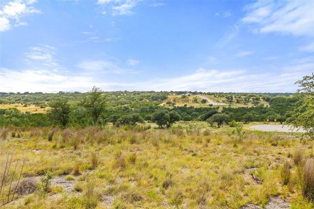 147 E Flying Owl DR, Johnson City, TX 78636