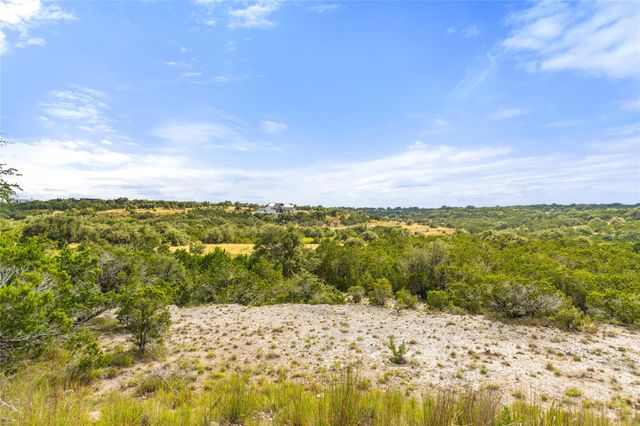 147 E Flying Owl DR, Johnson City, TX 78636