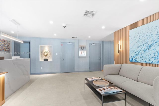 225 Collins Ave 5J, Miami Beach, FL 33139