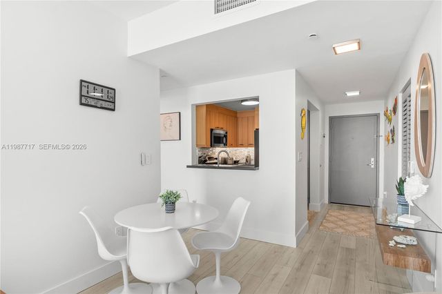 225 Collins Ave 5J, Miami Beach, FL 33139