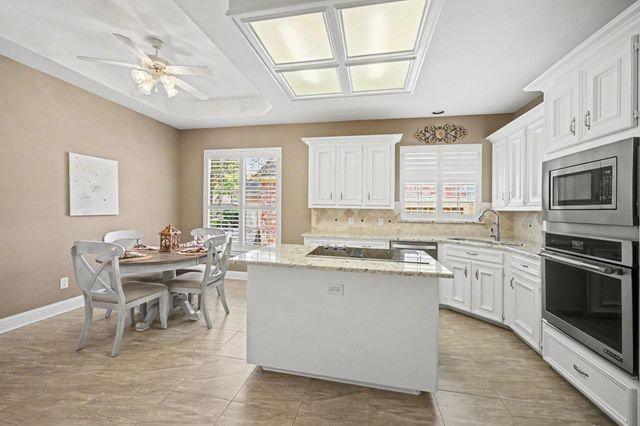 11614 Vailrun Drive, Houston, TX 77070