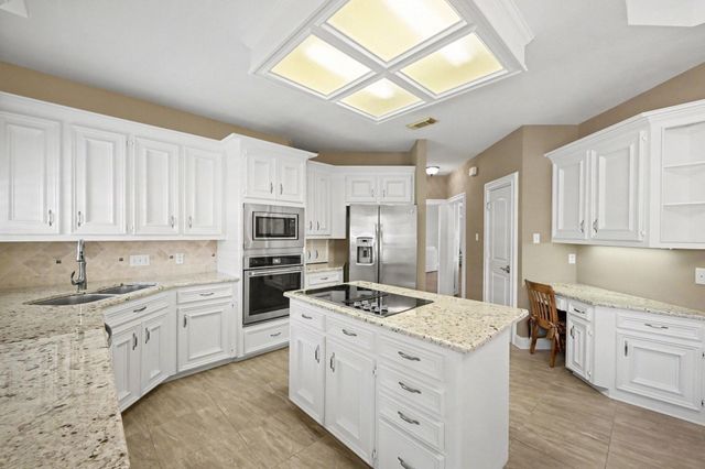 11614 Vailrun Drive, Houston, TX 77070
